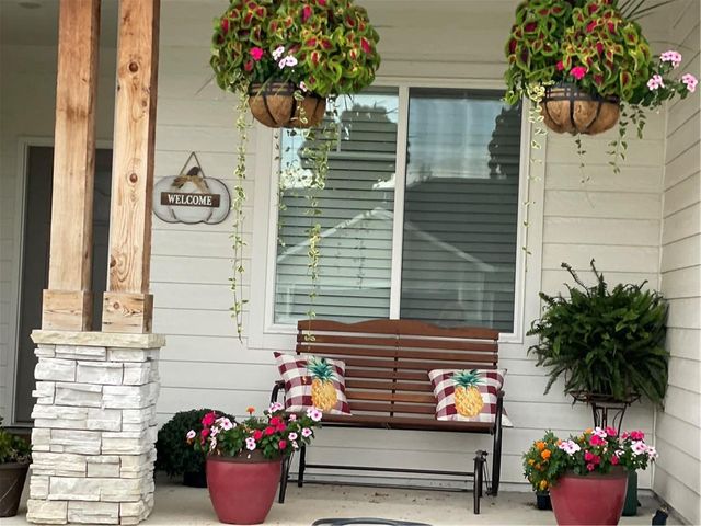 1219 W Adam Court, Ottawa, KS 66067