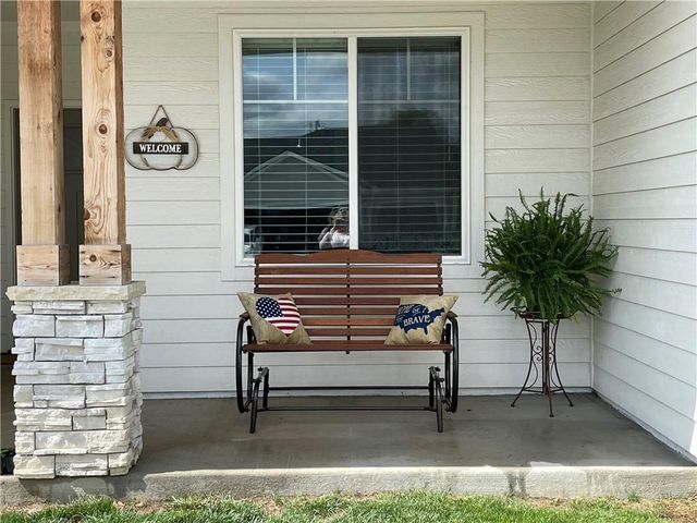 1219 W Adam Court, Ottawa, KS 66067