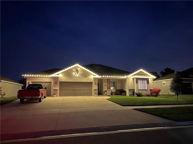 1219 W Adam Court, Ottawa, KS 66067