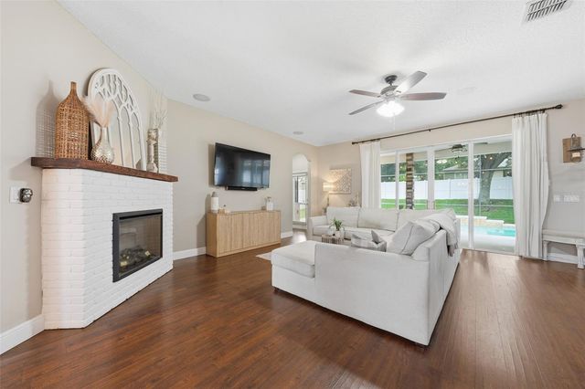 3930 OLD DUNN RD, Apopka, FL 32712