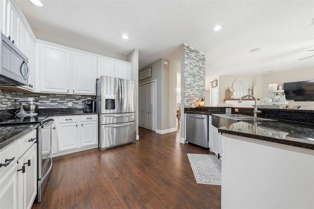 3930 OLD DUNN RD, Apopka, FL 32712