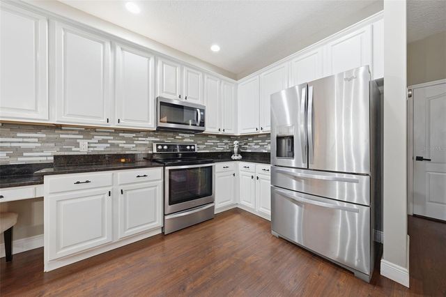 3930 OLD DUNN RD, Apopka, FL 32712