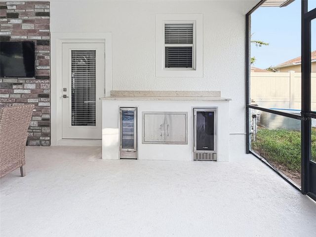 3930 OLD DUNN RD, Apopka, FL 32712