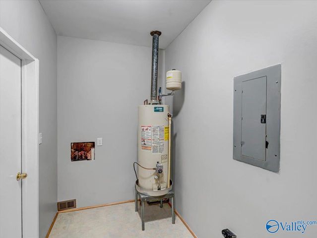 3906 Ellen Drive, Huntsville, AL 35810