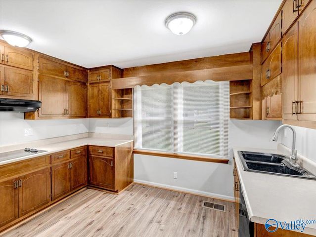 3906 Ellen Drive, Huntsville, AL 35810