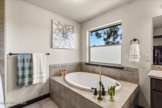 6983 N Aldridge DR, Coeur D'alene, ID 83815