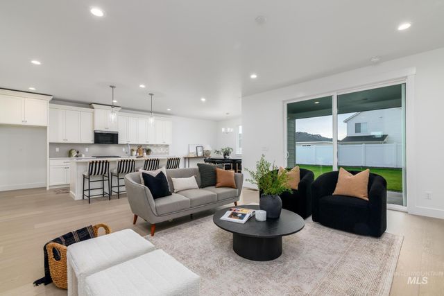 1481 N Burnam Ave, Star, ID 83669