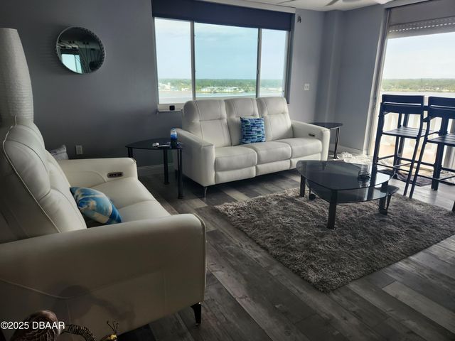 925 N Halifax Ave Apt 901, Daytona Beach, FL 32118