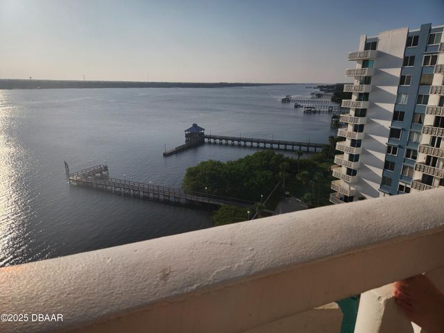 925 N Halifax Ave Apt 901, Daytona Beach, FL 32118