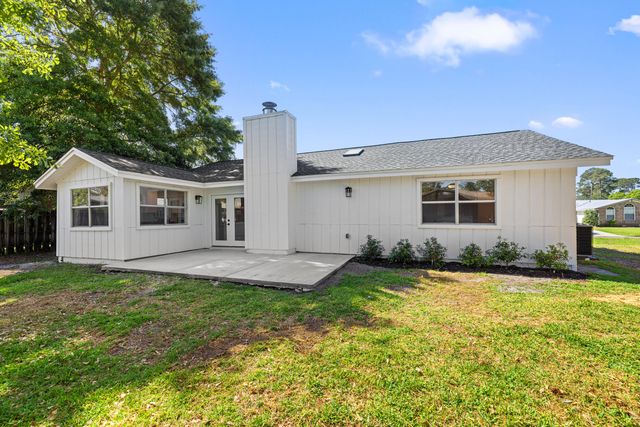 103 Perdido Circle, Niceville, FL 32578