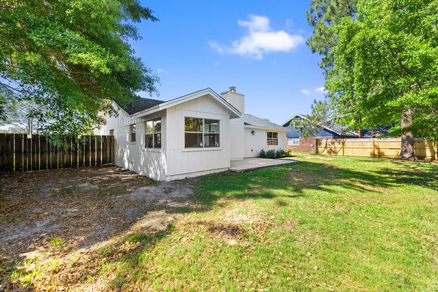 103 Perdido Circle, Niceville, FL 32578