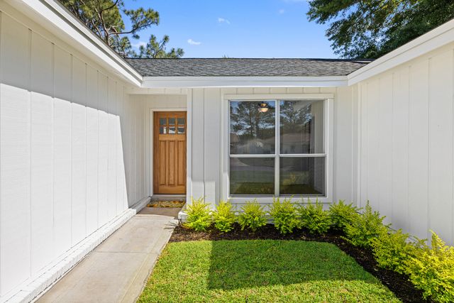 103 Perdido Circle, Niceville, FL 32578