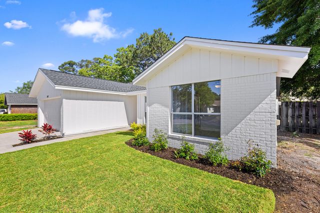 103 Perdido Circle, Niceville, FL 32578