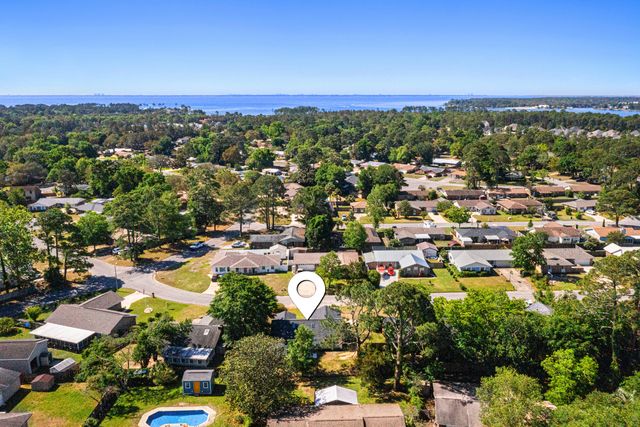 103 Perdido Circle, Niceville, FL 32578