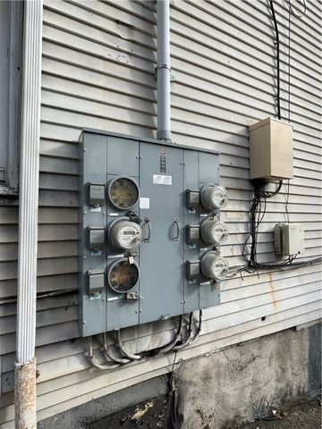 175 Steuben St, West End, PA 15220