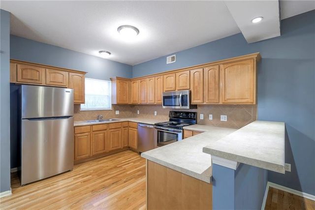 10410 E 45th Terrace, Kansas City, MO 64133