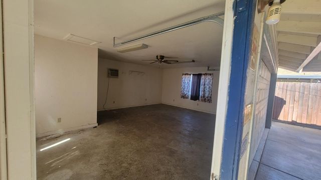 2113 Fruitridge Rd, Sacramento, CA 95822