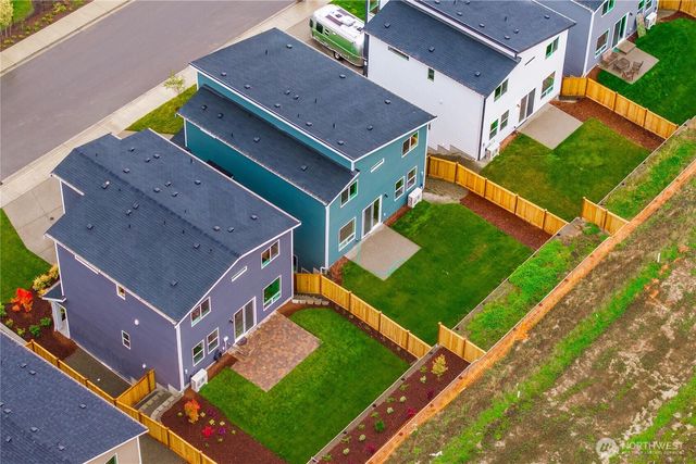 17530 NE Midnight Sun Loop, Poulsbo, WA 98370