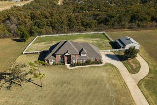 9340 Bear Creek Road, Guthrie, OK 73044