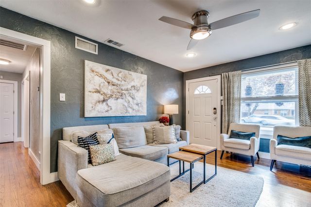 412 Hanbee Street, Richardson, TX 75080