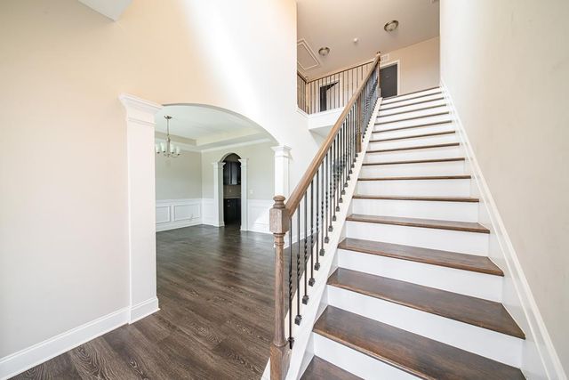 314 Red Oak Place, Smiths Station, AL 36877