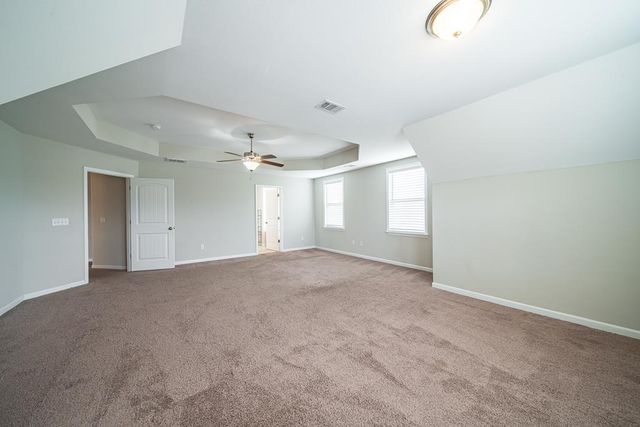 314 Red Oak Place, Smiths Station, AL 36877