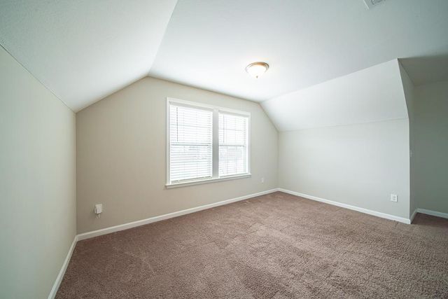 314 Red Oak Place, Smiths Station, AL 36877