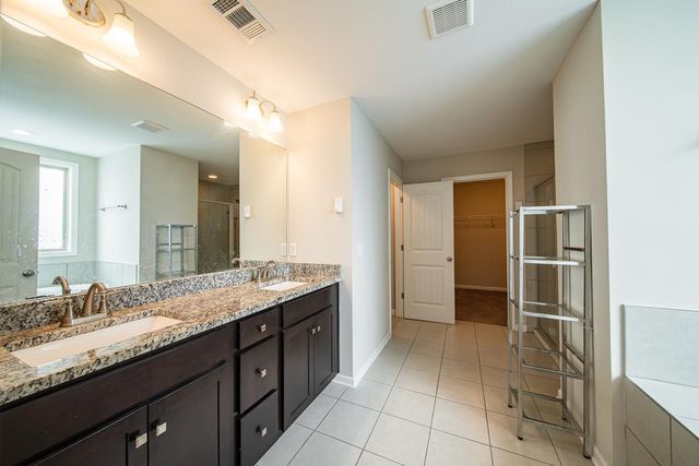 314 Red Oak Place, Smiths Station, AL 36877