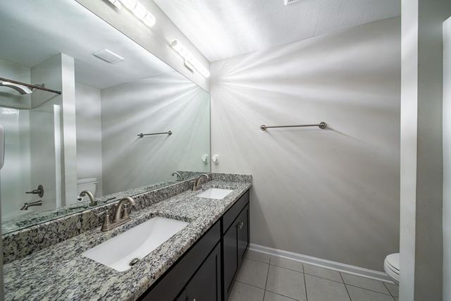 314 Red Oak Place, Smiths Station, AL 36877