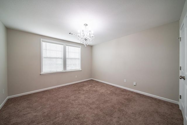 314 Red Oak Place, Smiths Station, AL 36877