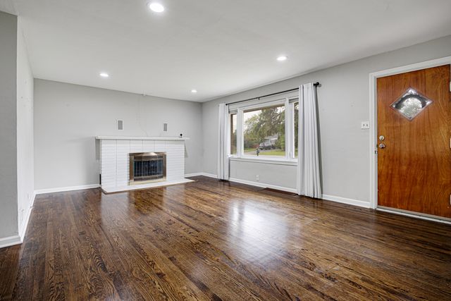 3256 Otto Street, Lansing, IL 60438