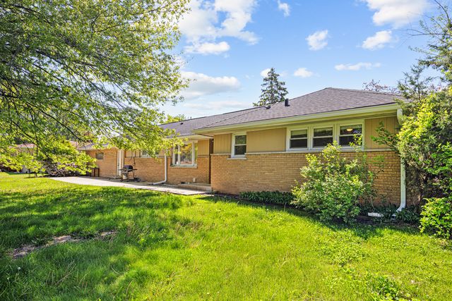 3256 Otto Street, Lansing, IL 60438