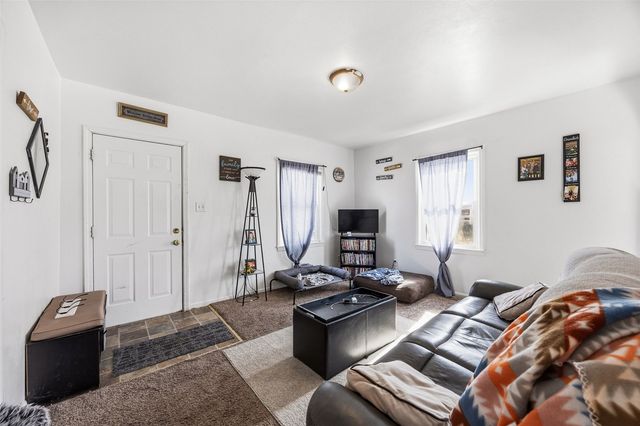 816 10th Street NW, Cedar Rapids, IA 52405