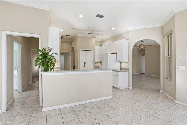 2265 Heritage Greens DR, Naples, FL 34119