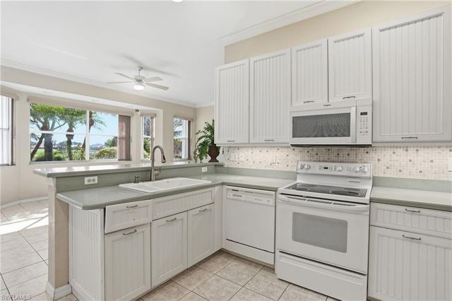 2265 Heritage Greens DR, Naples, FL 34119