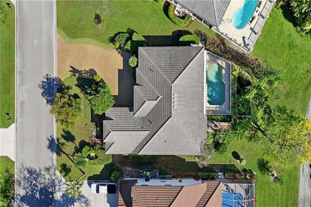 2265 Heritage Greens DR, Naples, FL 34119