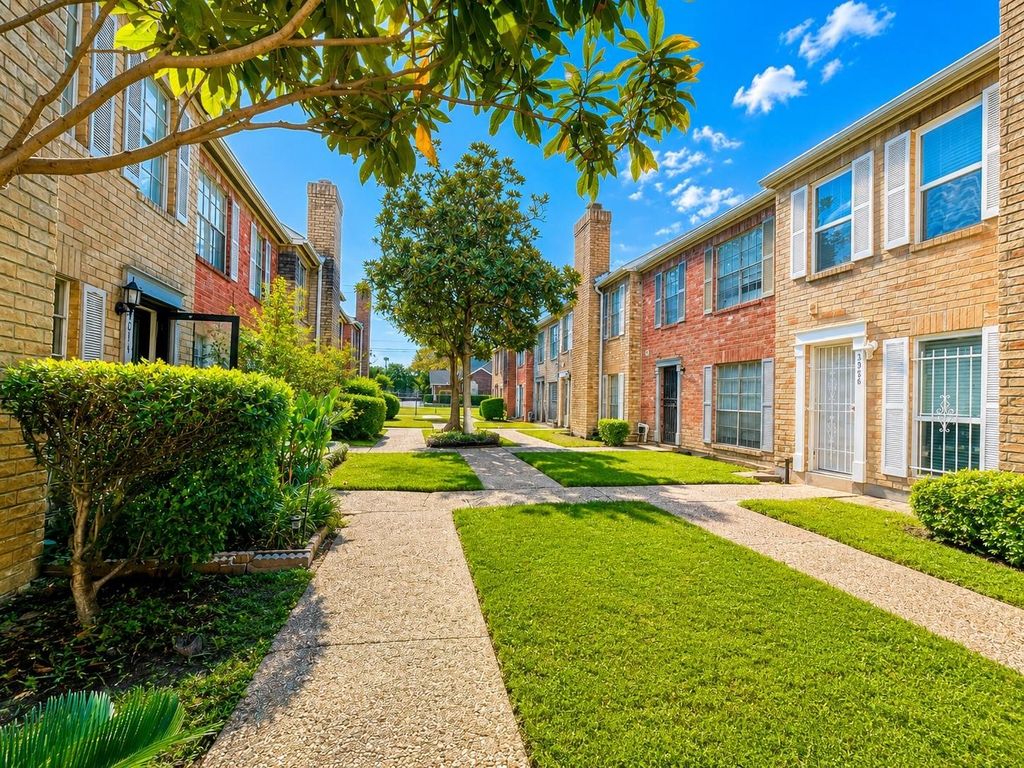 3974 Belle Park Drive, Houston, TX 77072