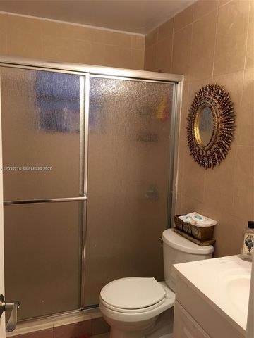 9511 NW 14th Court 213, Pembroke Pines, FL 33024