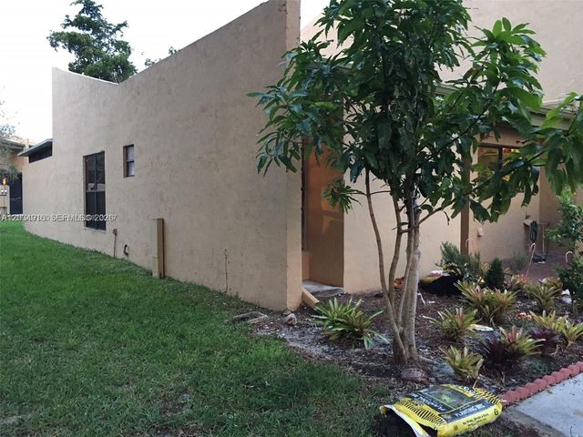 9511 NW 14th Court 213, Pembroke Pines, FL 33024