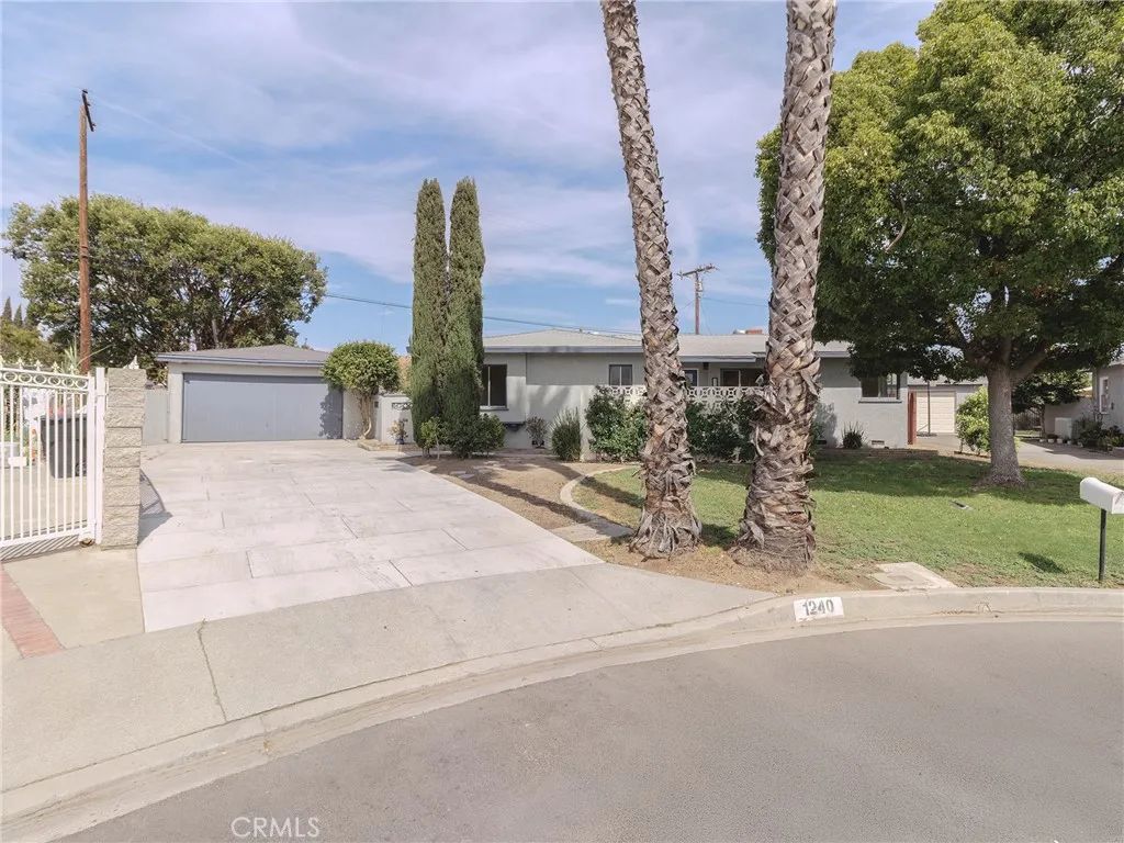 1240 S Bromley Avenue, West Covina, CA 91790