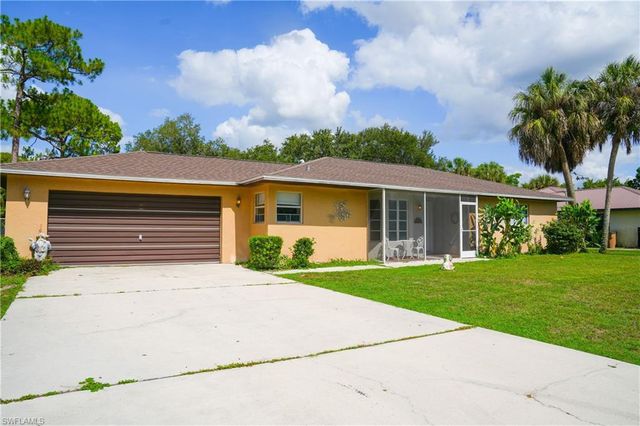 114 Greenwood AVE, Lehigh Acres, FL 33936
