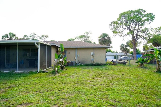 114 Greenwood AVE, Lehigh Acres, FL 33936