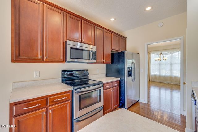 153 Royal Oaks Drive, Jonesborough, TN 37659
