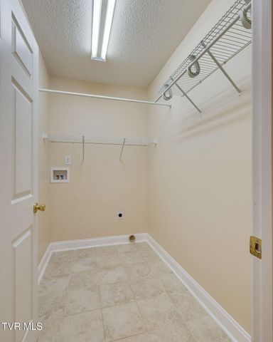 153 Royal Oaks Drive, Jonesborough, TN 37659