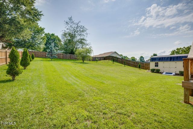 153 Royal Oaks Drive, Jonesborough, TN 37659