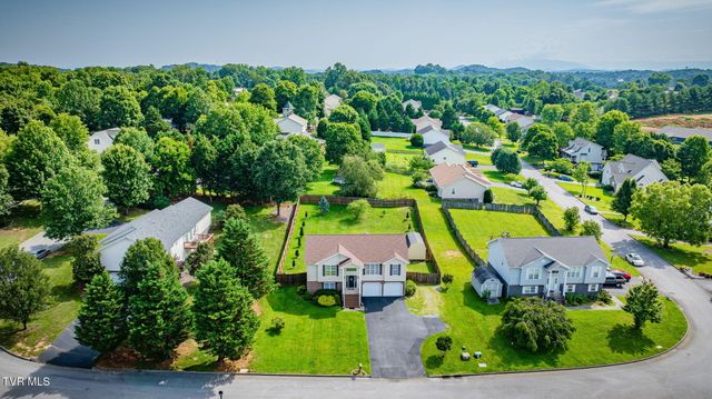 153 Royal Oaks Drive, Jonesborough, TN 37659