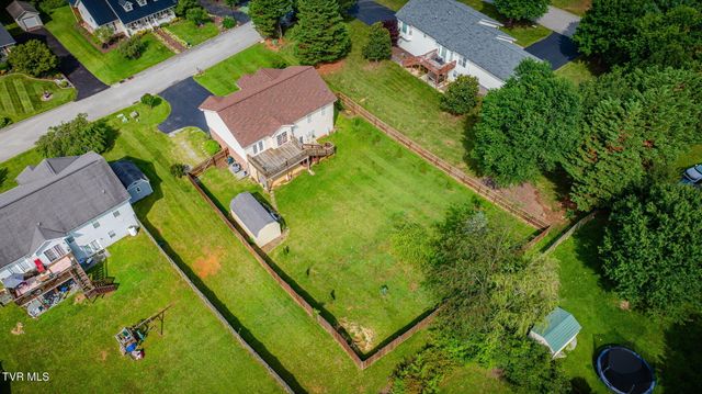 153 Royal Oaks Drive, Jonesborough, TN 37659