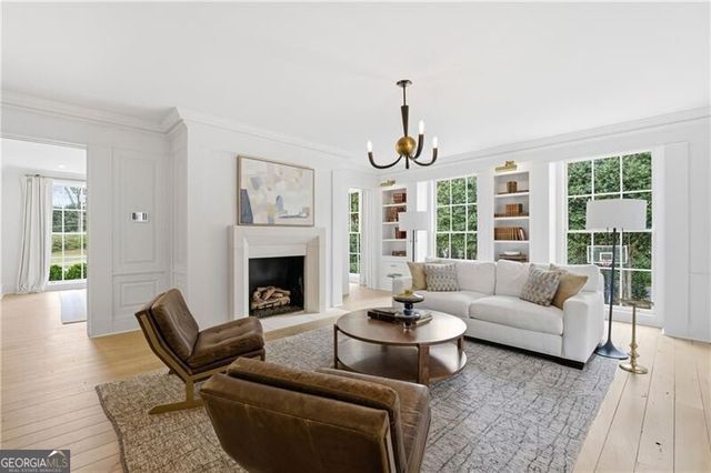 3625 Tuxedo Road NW, Atlanta, GA 30305