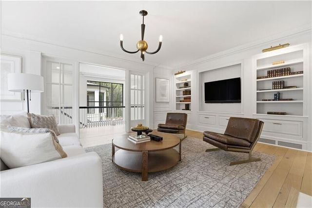 3625 Tuxedo Road NW, Atlanta, GA 30305