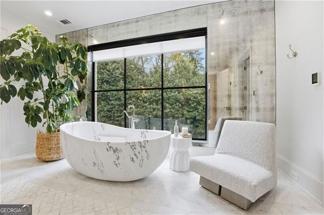 3625 Tuxedo Road NW, Atlanta, GA 30305